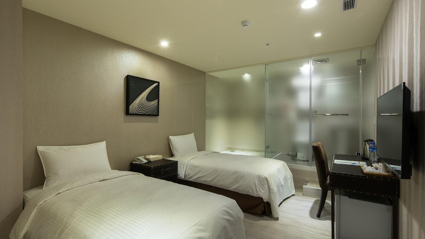 Xin She Hotel - Chungli