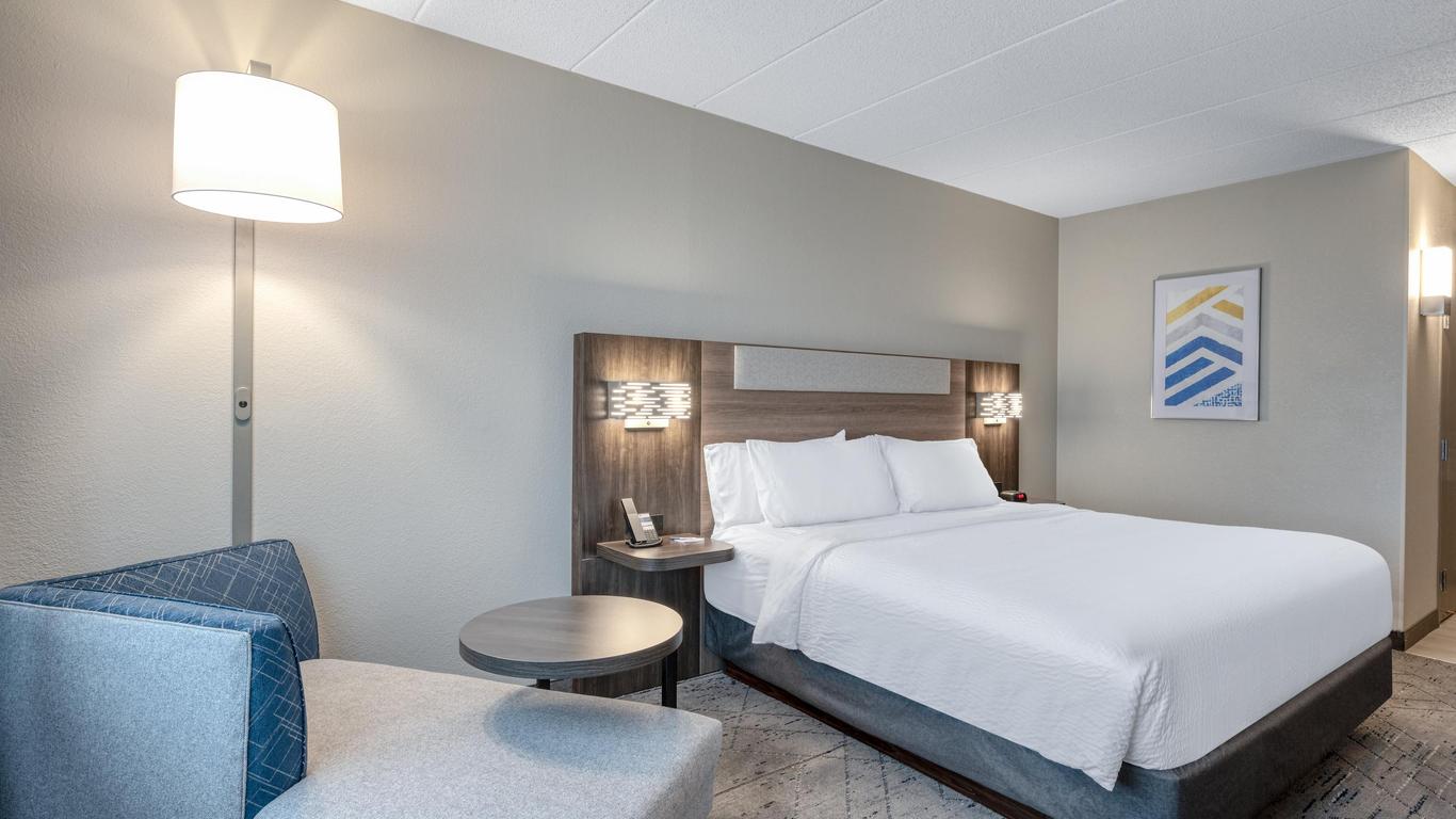 Holiday Inn Express & Suites Columbus Airport