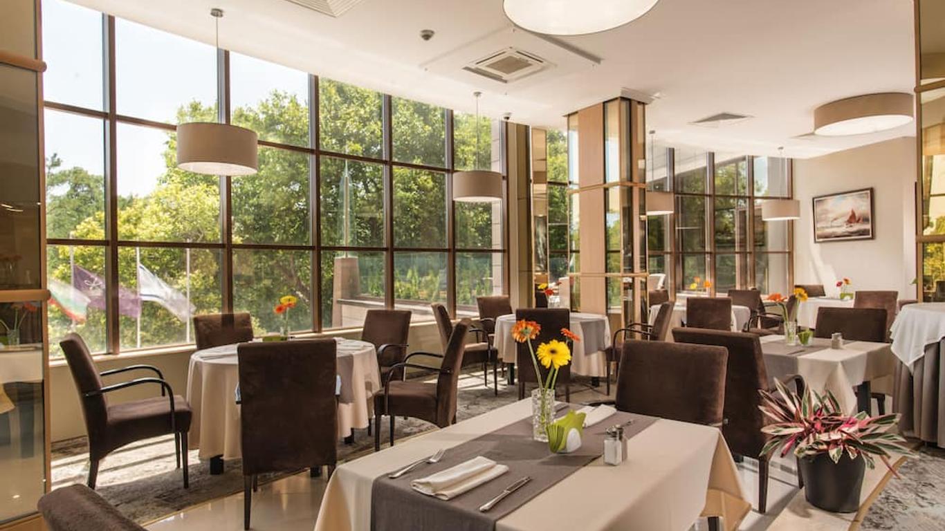 Rosslyn Dimyat Hotel Varna