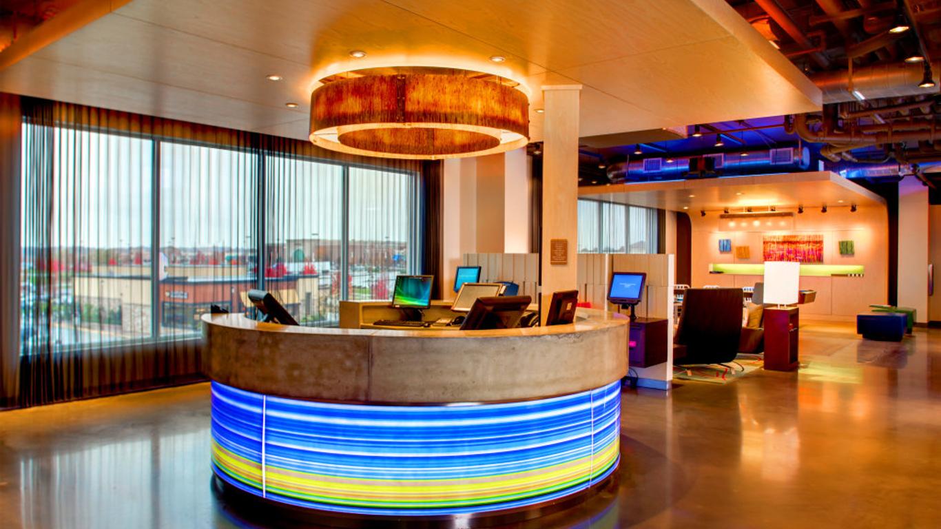 Aloft Leawood-Overland Park