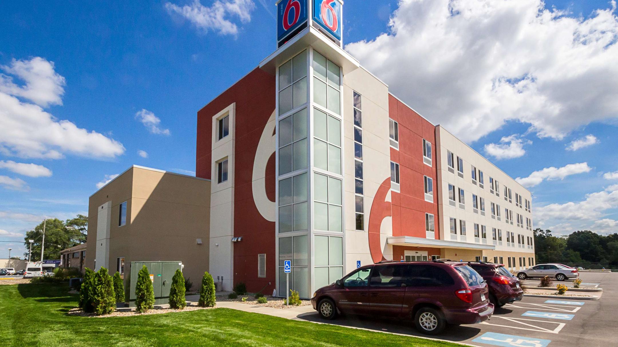 Motel 6 South Bend - Mishawaka, IN, South Bend, IN, United States