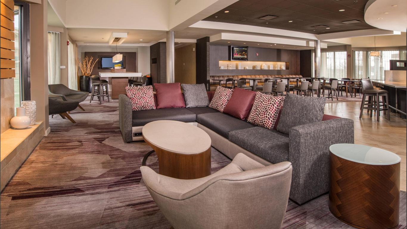 Courtyard By Marriott Baltimore BWI Airport