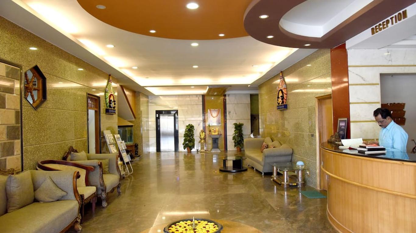 Hotel Sharada International