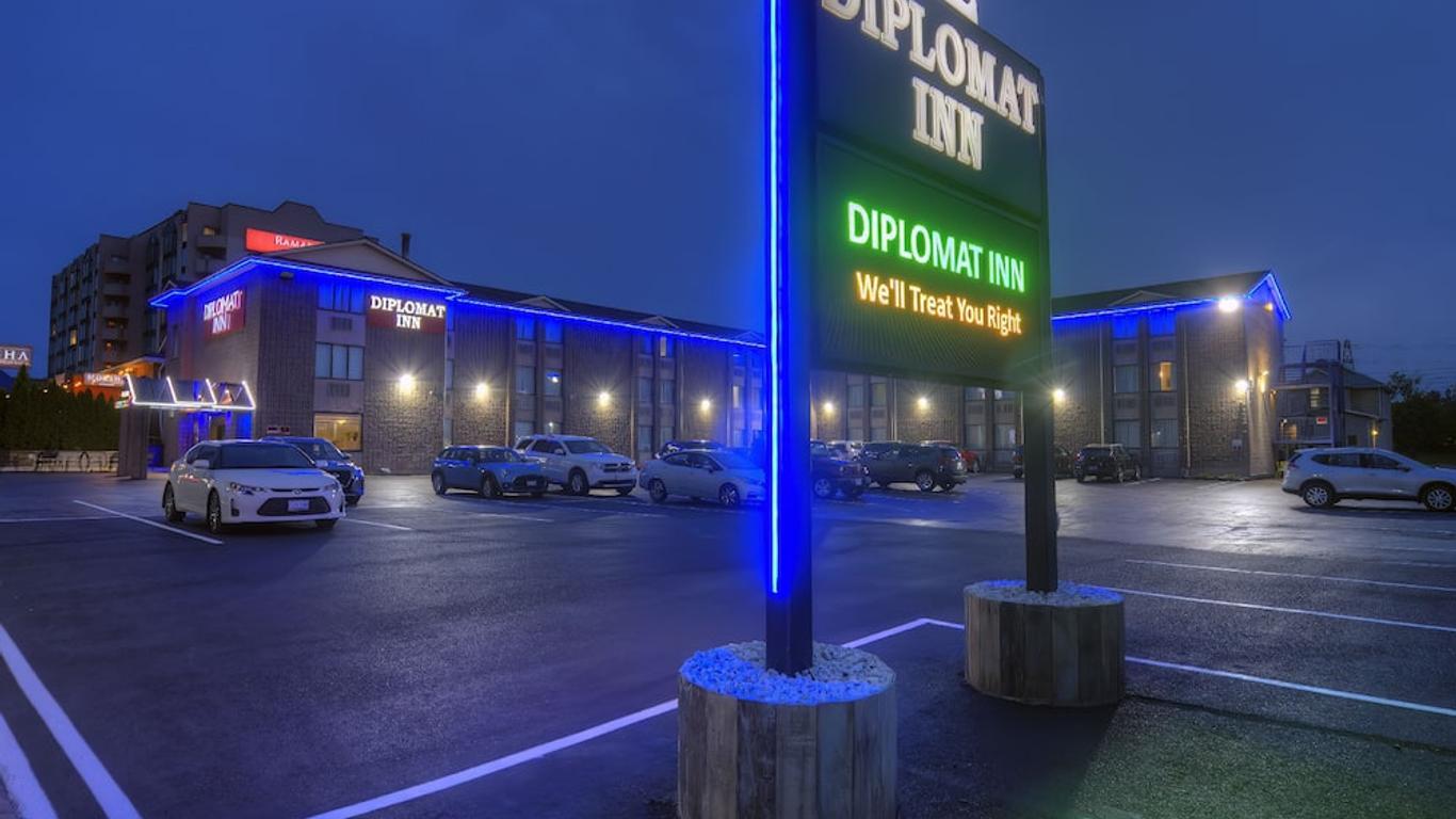 Diplomat Inn