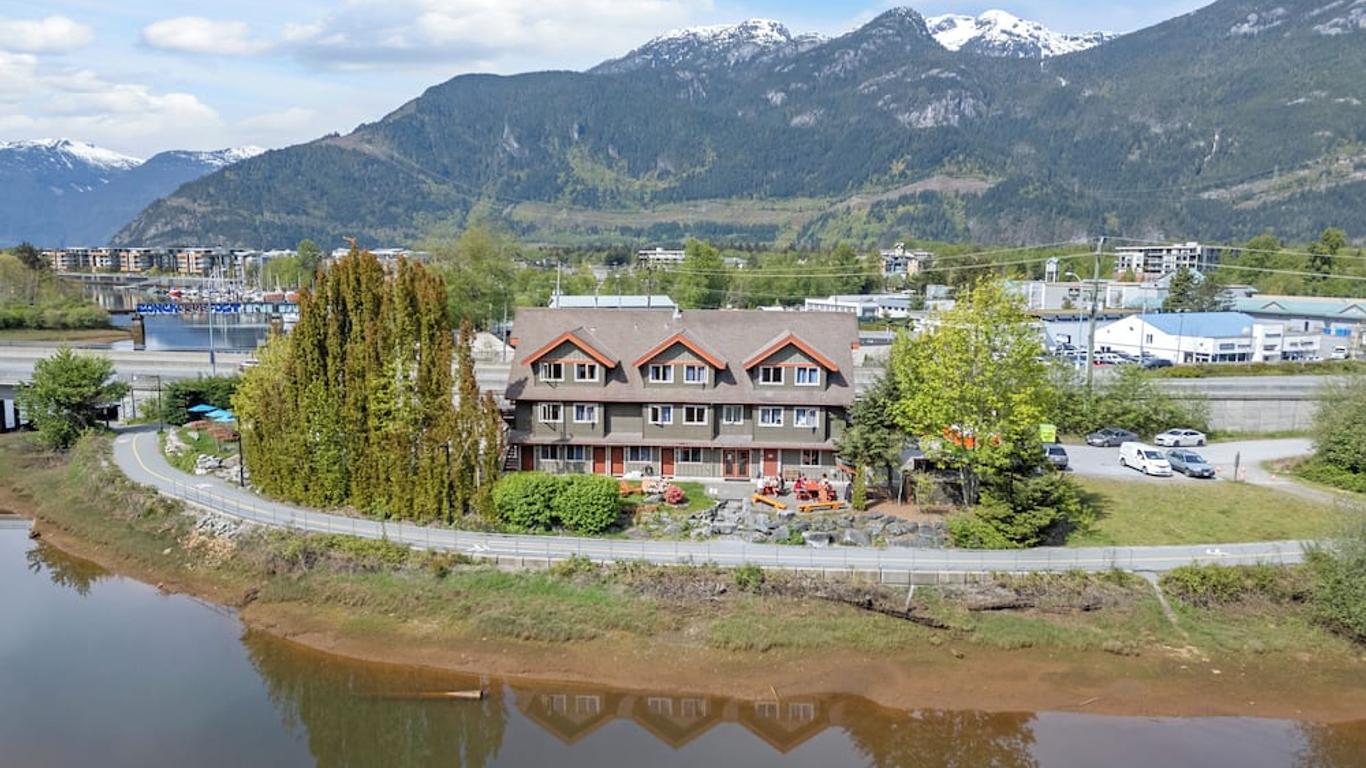 Squamish Adventure Inn