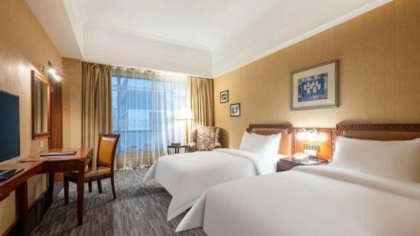 Zhongshan Sunshine Business Hotel (Fuhua Road Xingzhong Plaza)