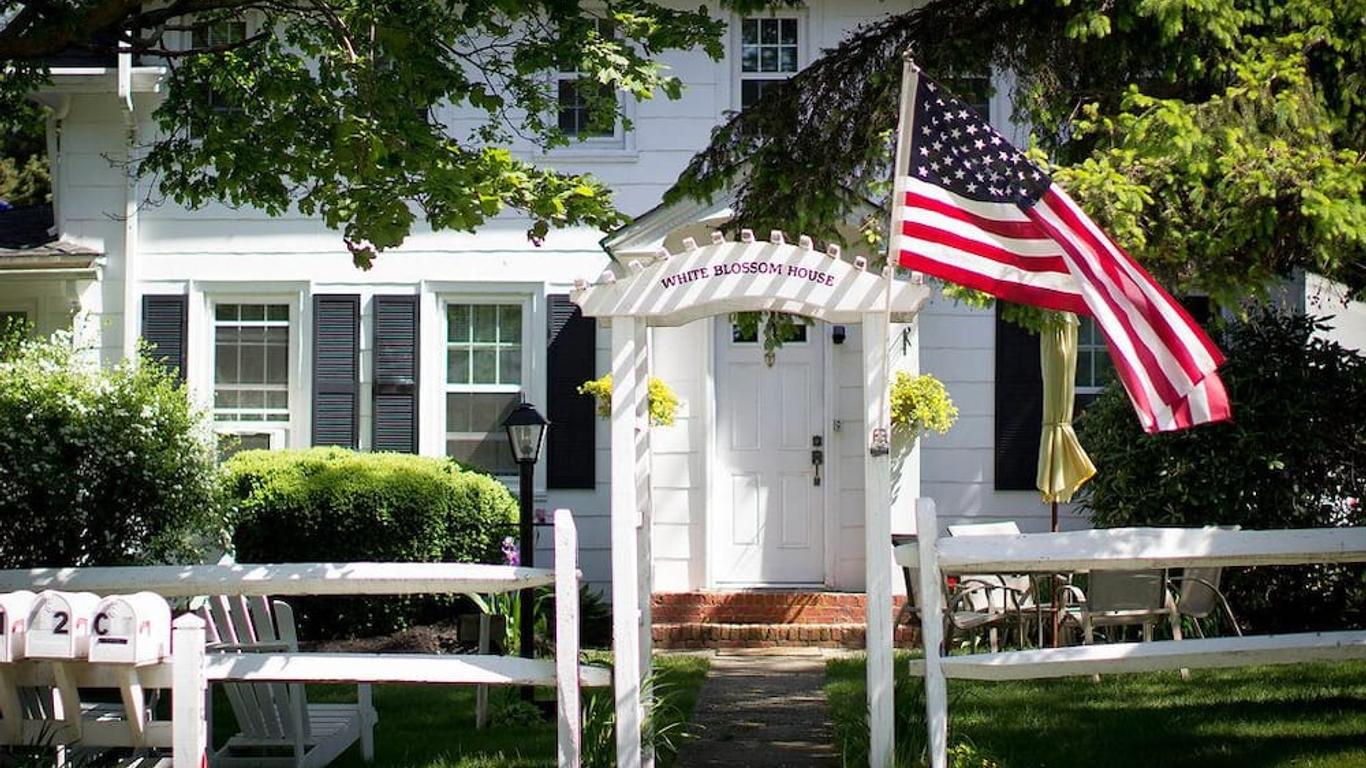 Historic White Blossom House