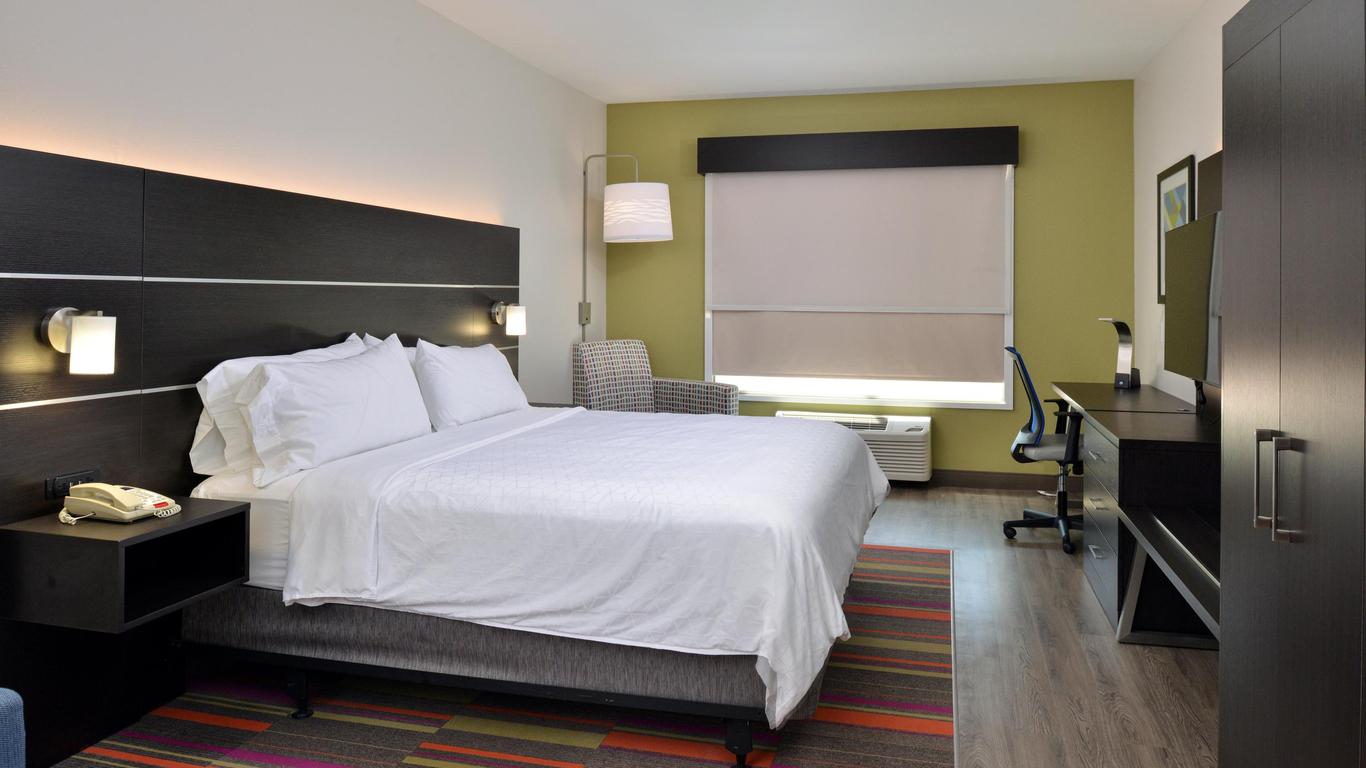 Holiday Inn Express & Suites Royse City - Rockwall