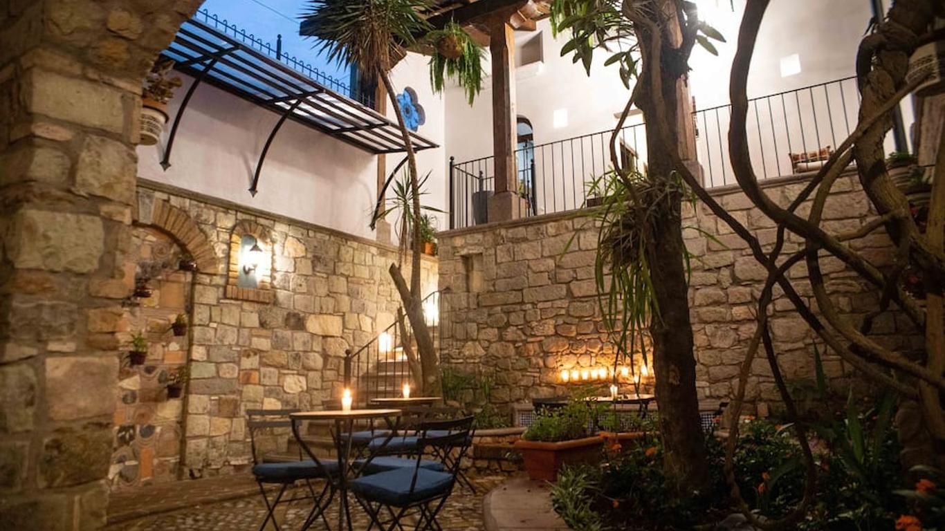 Casa Villamil Boutique Hotel