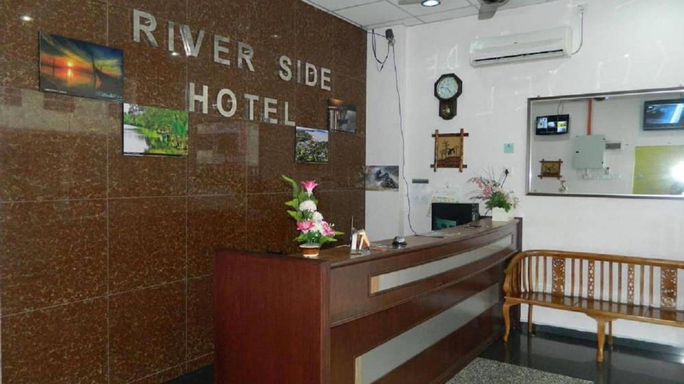 Riverside Hotel