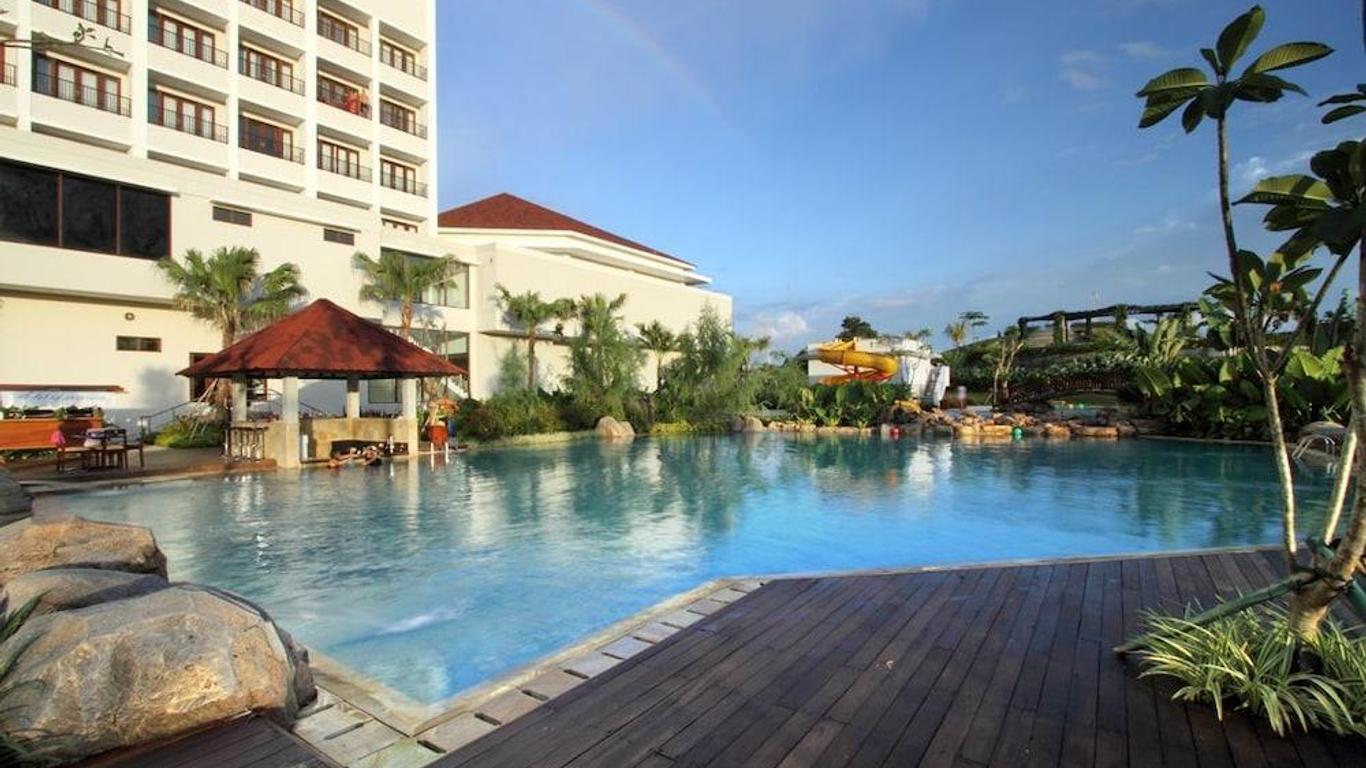 Sutan Raja Hotel & Convention Centre Manado