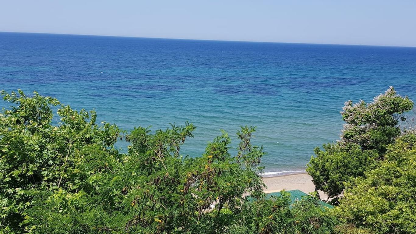 Troas Beach Hotel