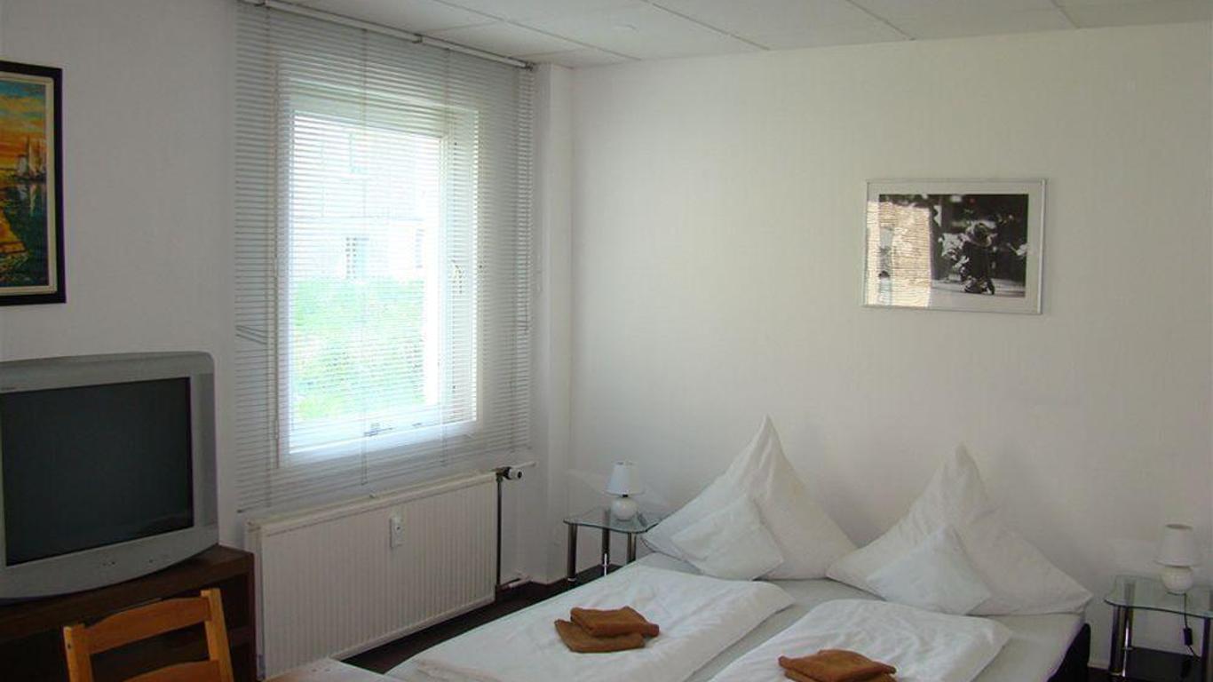 Bnb Near Brandenburg Gate - Rooms & Apartments