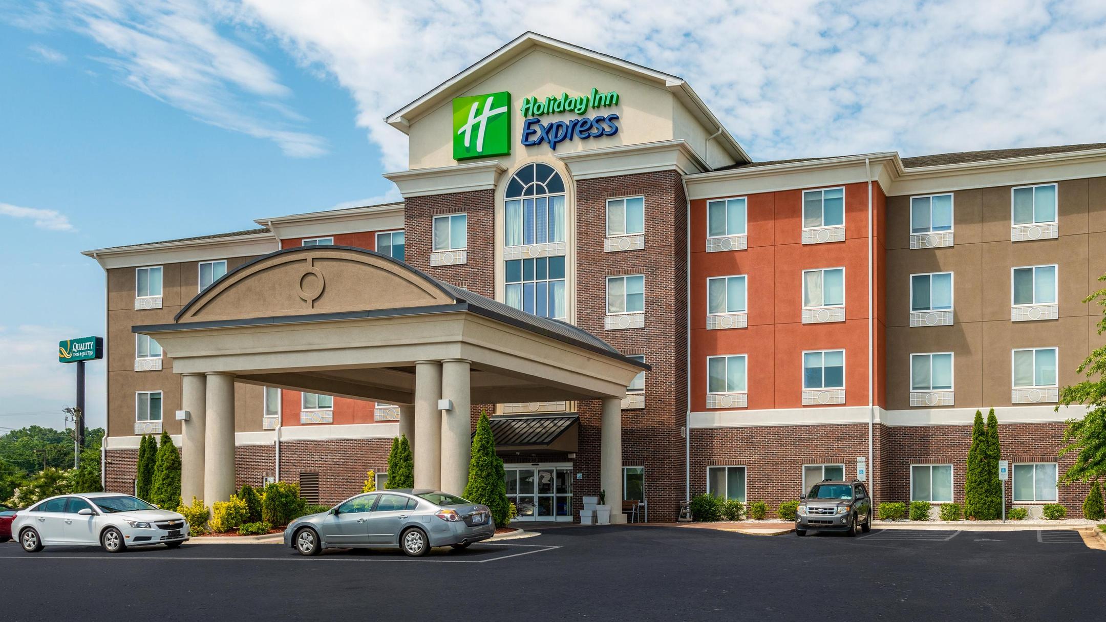 Holiday Inn Express & Suites Statesville, Statesville | HotelsCombined