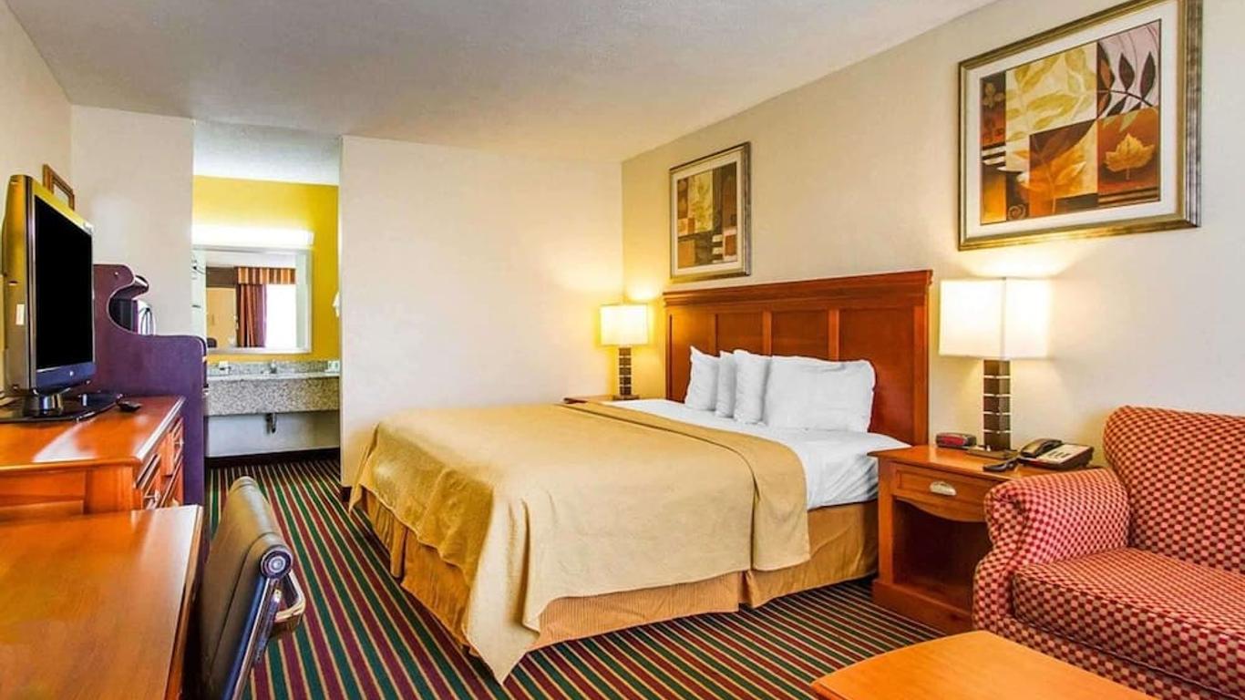 Quality Inn Dyersburg I-155