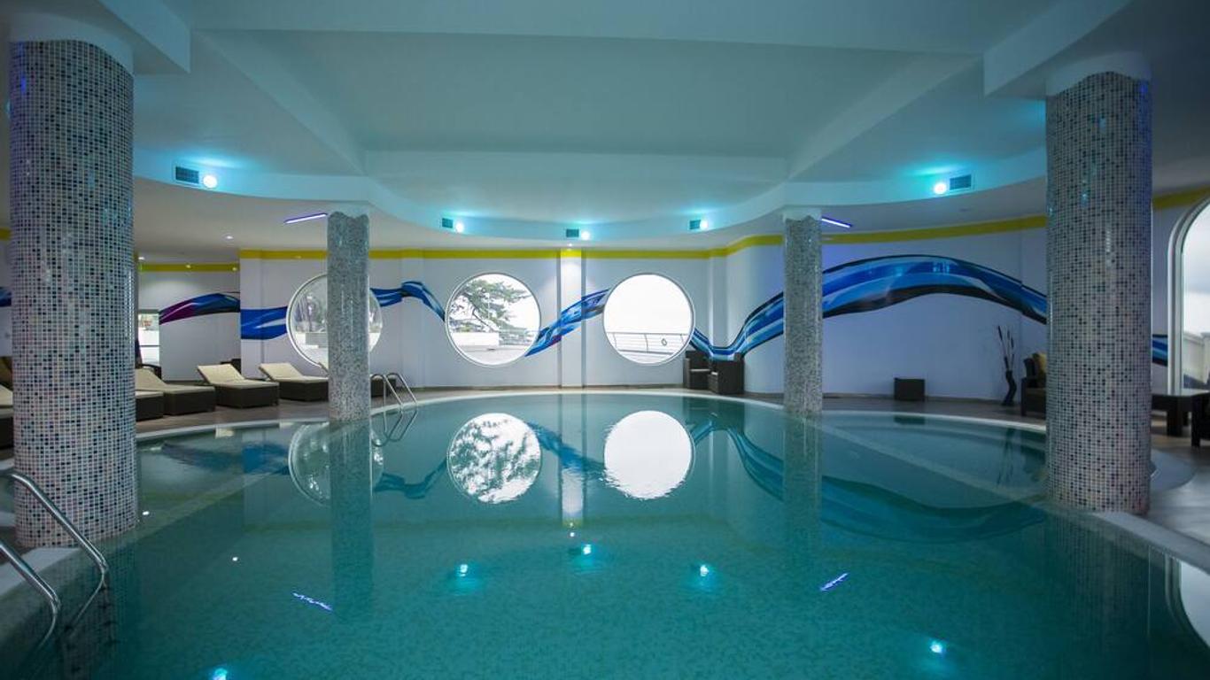 Castello Mare Hotel & Wellness Resort
