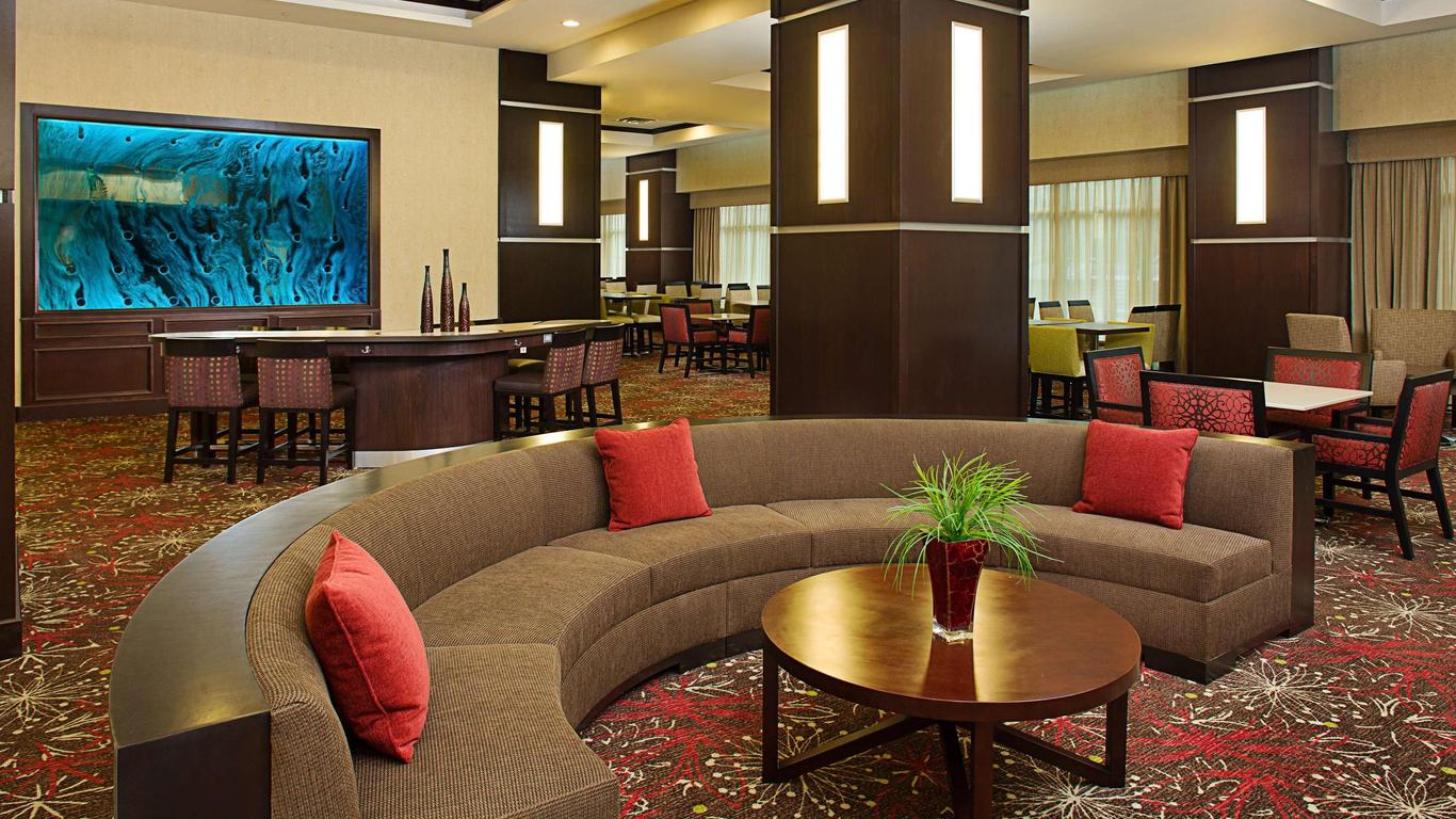 Homewood Suites by Hilton Dallas Downtown