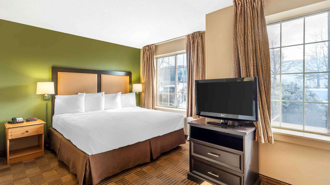 Extended Stay America Select Suites - Chicago - Westmont - Oak Brook