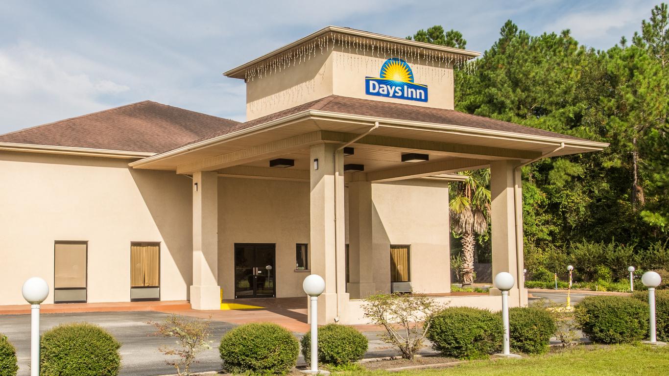 Days Inn by Wyndham Lake City I-10